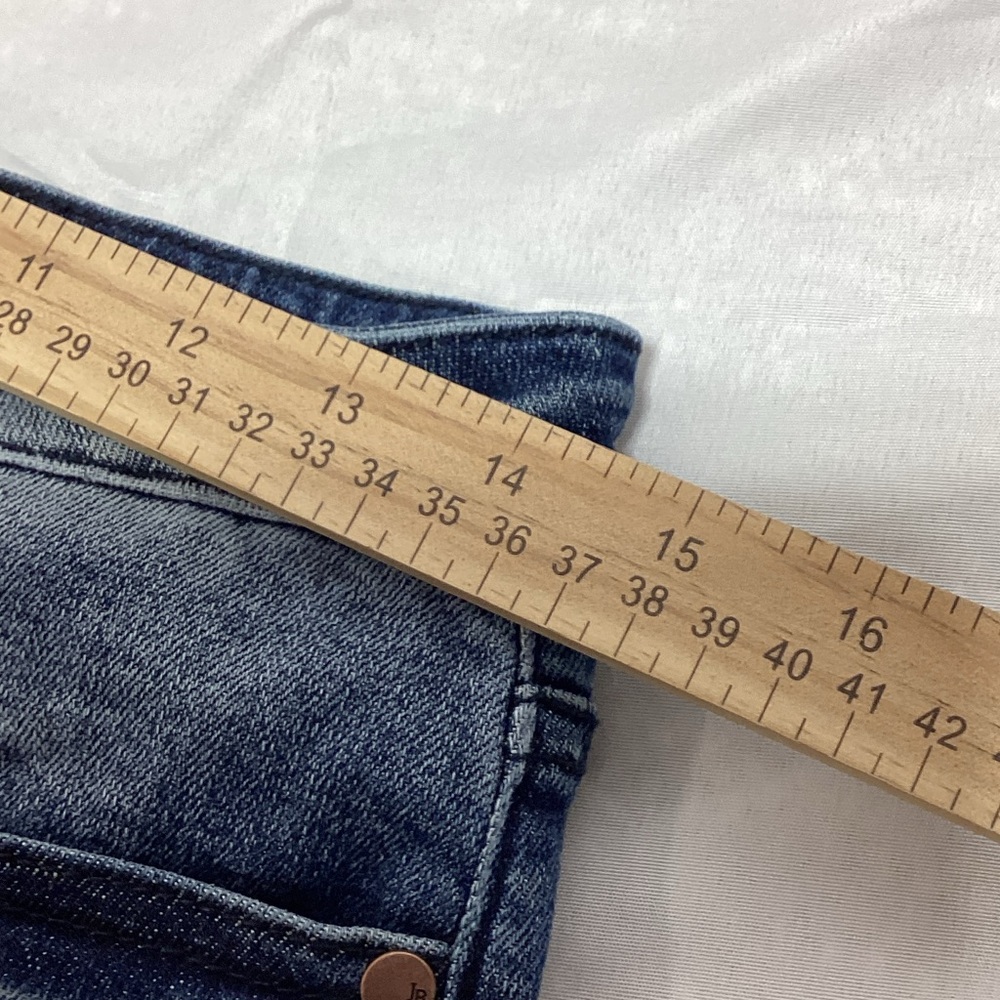 Judy Blue Relaxed fit 9/29 Ankle Jeans frayed hems - Picture 12 of 12